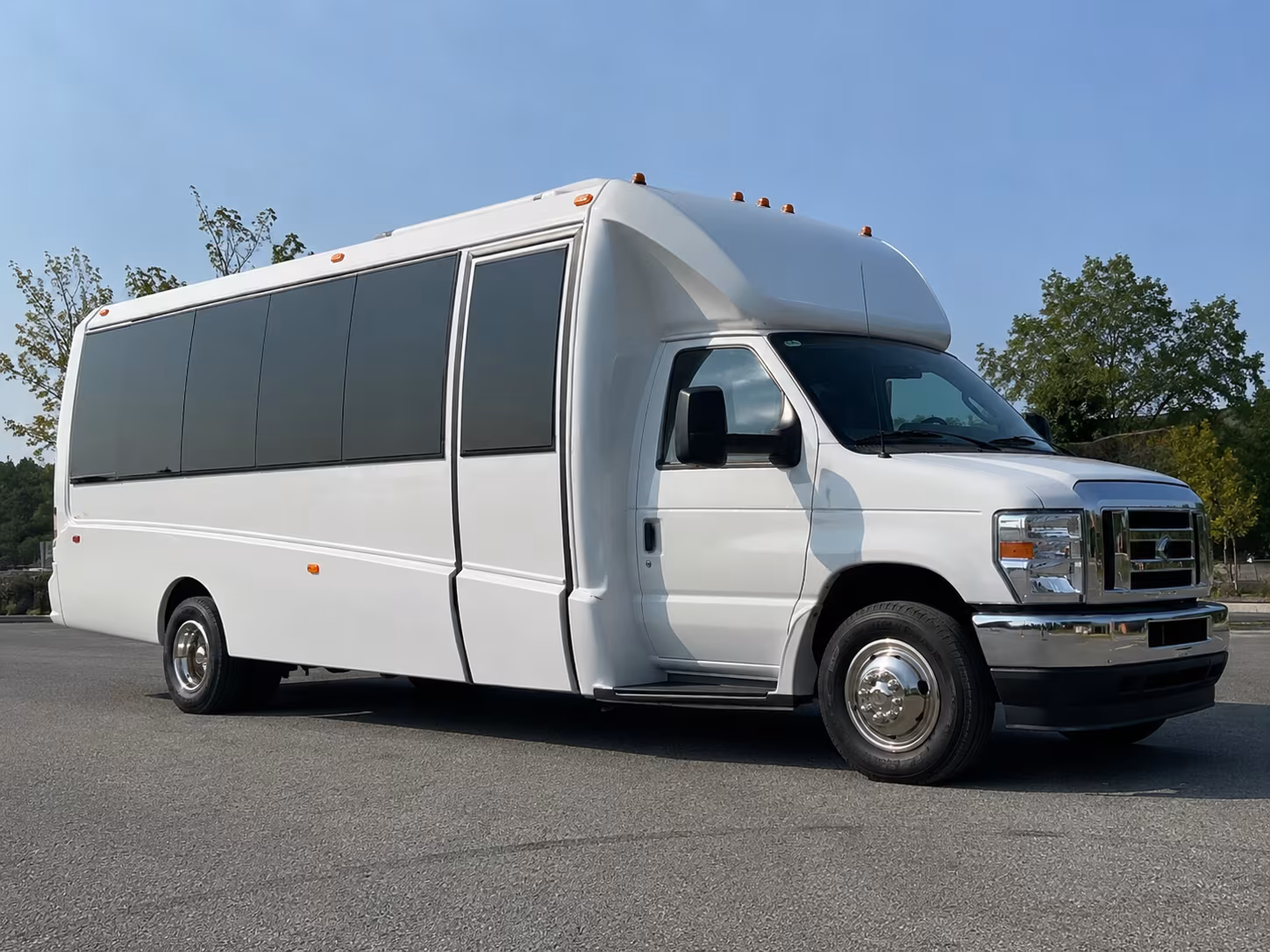 Austin Winery Tour & Pub Crawl Transportation
