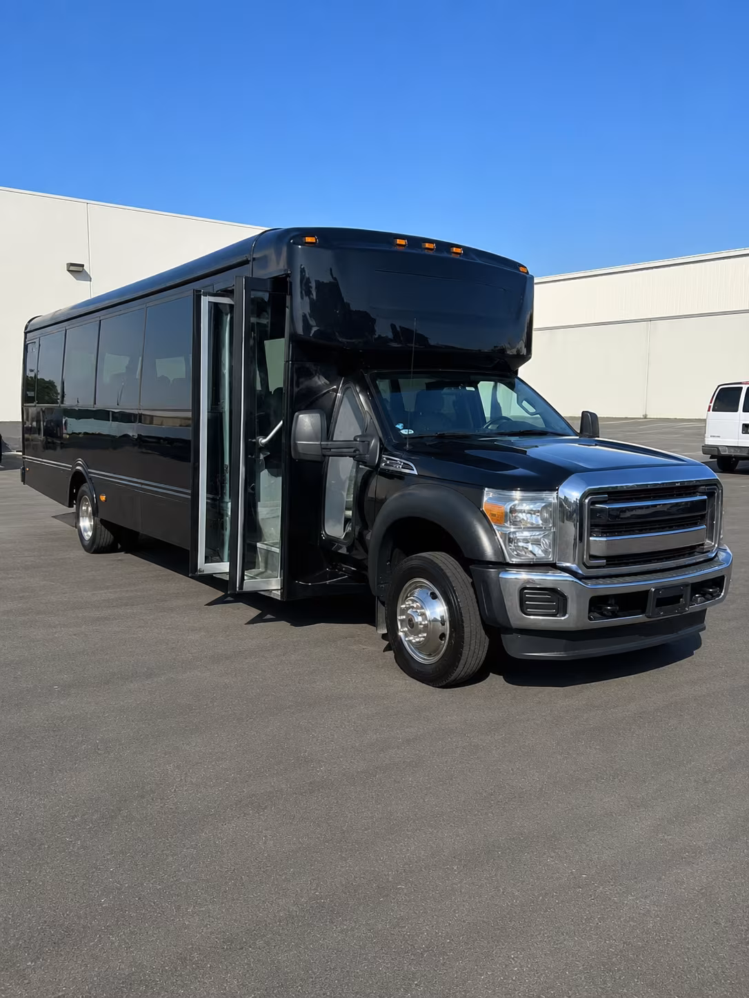New Braunfels Winery Tour & Pub Crawl Transportation