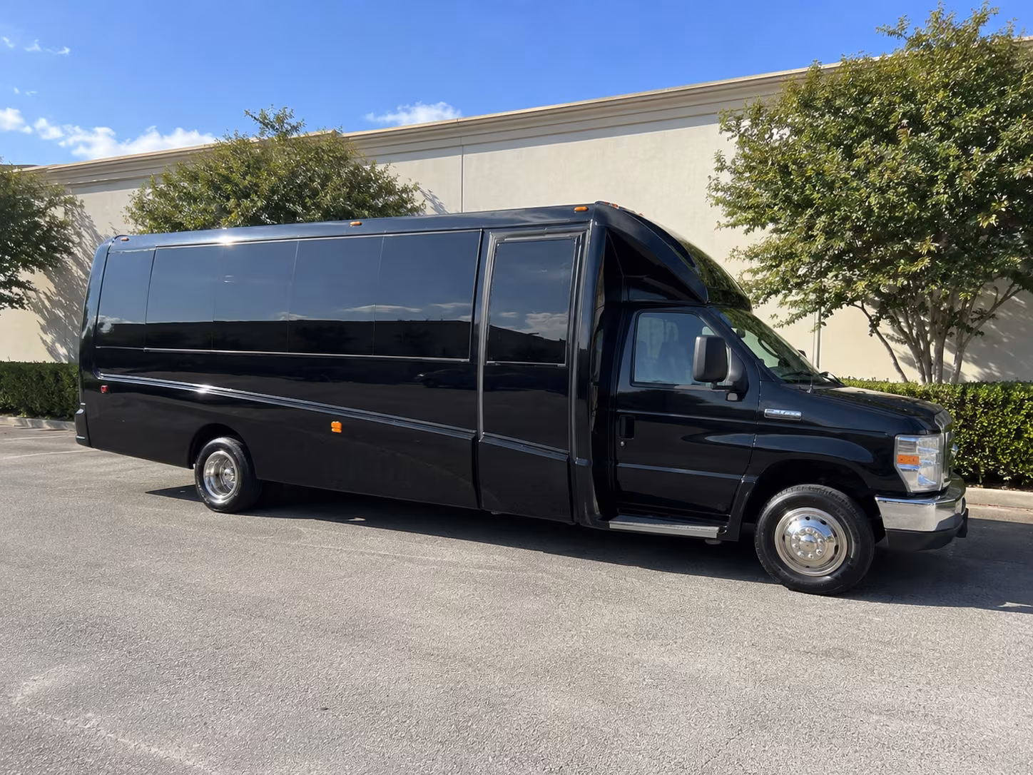 San Marcos Homecoming & Prom Party Bus Rentals